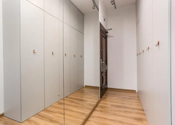 Apartament Centrum Hga - Garbary Apartment Poznan